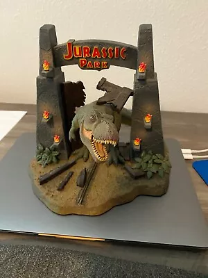 Rare Jurassic Park T-rex Statue Figure Breaking Through Entrance 2011 • $200