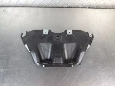 09 10 11 Suzuki GSXR 1000 GSXR1000 Gas Fuel Tank Cover Mount Bracket 44521-47H00 • $26.40