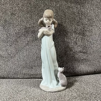Lladro Don’t Forget Me! Girl With Kittens Cat Gloss Porcelain Figurine #5743   • $50