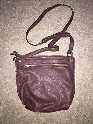 Ladies ( Warehouse ) Shoulder Bag.            Colour: Maroon/Purple • £7.99