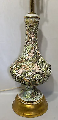 $79 • Buy Vintage Capodimonte Style Embossed Cherubs Porcelain Table Lamp Gilt Metal Base