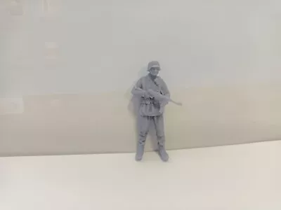 1/35 Resin Figure German  Soldier • £10.99