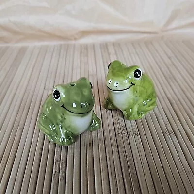 Mini Ceramic Frogs Salt And Pepper Set Shaker Mini Set Cute NEW • $7.50