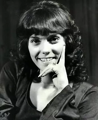 382722 The Carpenters Karen Carpenter Close Up WALL PRINT POSTER UK • £43.14