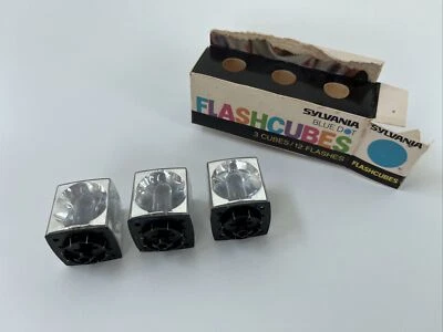 $5 • Buy SYLVANIA BLUE DOT FLASHCUBES For Kodak Instamatic Or Other Flash Cube