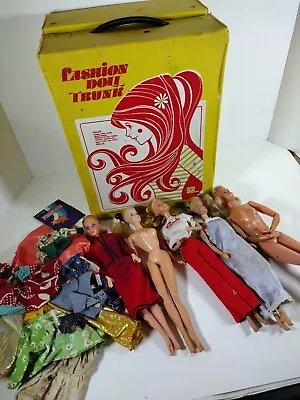 Vintage Barbie & Cindy Fashion Dolls Dress Up Toys 11  Clothes And Case Lot • $45