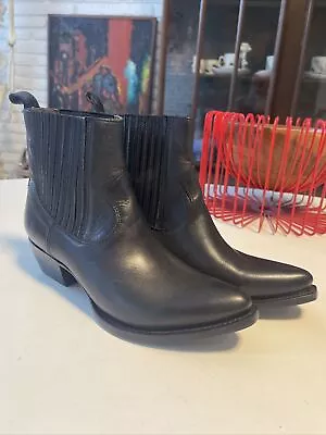 Frye Sacha Chelsea Western Snip Toe  Black Leather Boots Womens 8.5 • $120