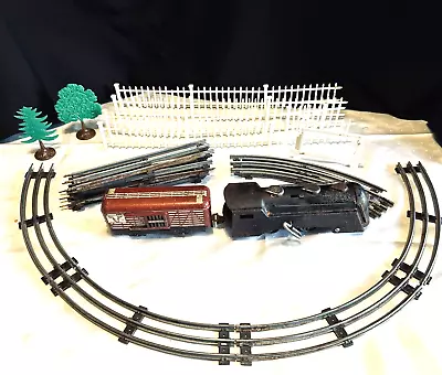 VTG MARX N.Y. CENTRAL WIND UP ENGINE TRAIN 1 CAR Track PLASTICVILLE Trees Fence • $49.99