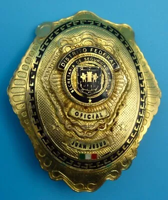 Q65 OBSOLETE Distrito Federal- Juan Jesus - Mexican Police Badge. • $44.99