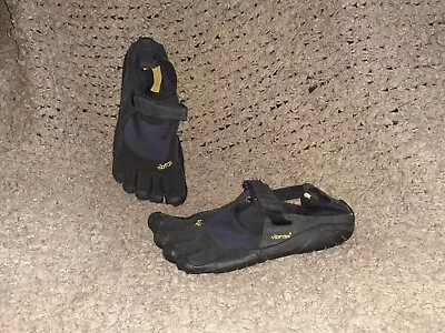 VIBRAM FIVE FINGERS-Minimalist Sneakers-Black-Size 36-6.5-Excellent • $22.99