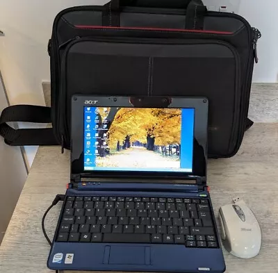 Acer Aspire One Notebook Mini Laptop With Charger Mouse & Case - See Descriptio • £25