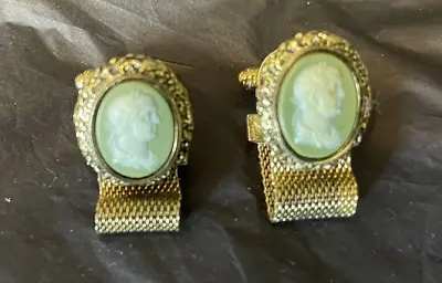 Vintage Dante Green Cameo Inlay Mesh Wrap Around Cufflinks Gold Tone Classic • $40