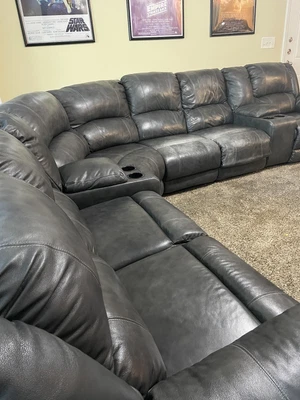 $2500 • Buy Ashley Luxury Leather Sectional Sofa With Recliners