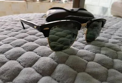 $39.99 • Buy Ray-Ban Unisex Sunglasses RB3016 W0365 Black Classic G-15 Green Lens 51mm