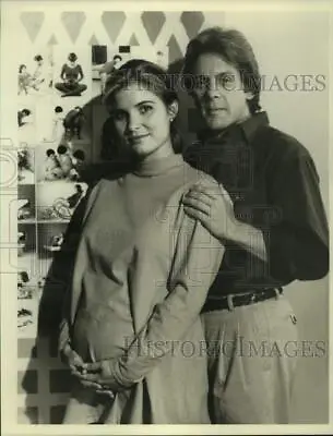 1990 Press Photo Actors Wendy Kilbourne Gary Cole In  Midnight Caller  On NBC • £15.43