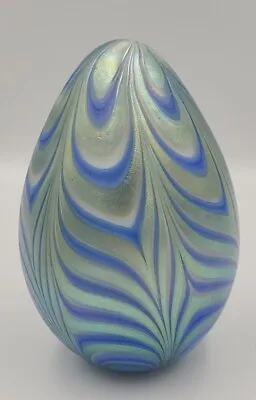 Vandermark Studio Iridescent Pulled Feather Art Glass Egg Signed 5 1/2  T • $174.99