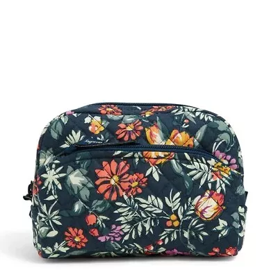 Vera Bradley Medium Cosmetic • $26