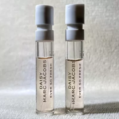 2x Marc Jacobs Daisy Ever So Fresh Eau De Parfum Sample Sprays .04oz 1.2ml NWOB • $9.49