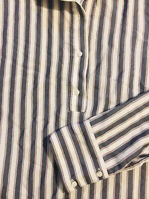 H&M Women’s Size 10 Button Down Shirt Striped Gray/White  Henley Style • $15.36