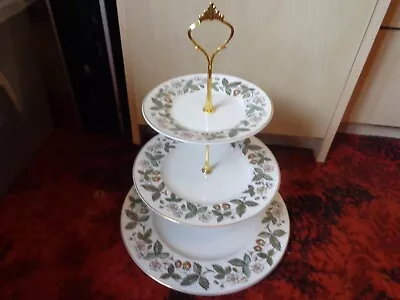 * WEDGWOOD  STRAWBERRY HILL  FLORA DESIGN 3 Tier CAKE STAND - FREE UK POST • £23.99