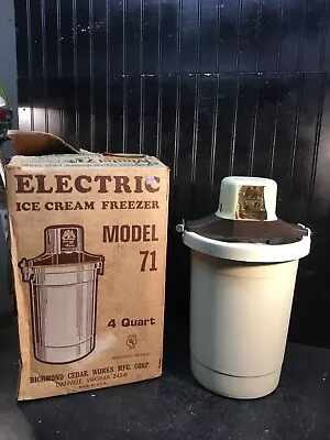 RCW Richmond Cedar Works Model 71 Electric Ice Cream Maker 4 QT Vintage! • $42.49