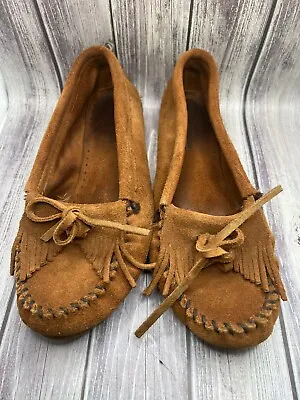 MINNETONKA MOCCASIN Brown Suede Leather Moccasins Shoes Flats Fringe SZ 7 • £9.64