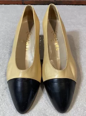 Vintage Chanel Beige And Black Leather Shoes Classic Pumps Size 38 • $225