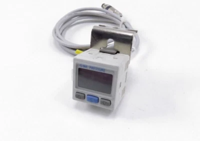 $26 • Buy SMC ZSE30A-01-B Vacuum Switch 12-24VDC W/ Cable 4 Feet