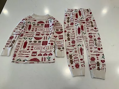 HANNA ANDERSSON Red Ivory Green Christmas PJ’s. Size 4. • $11.99