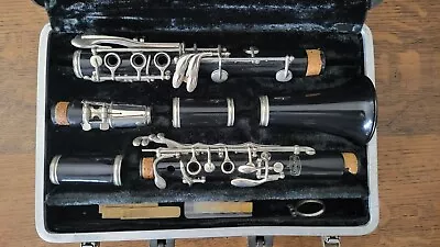 Selmer Bundy Resonite Clarinet With Hard Shell Case • $30