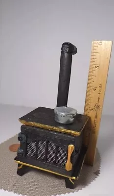 ARTISAN Vintage Miniature DOLLHOUSE Cast Iron Stove OPENS!  With DUTCH OVEN 1:12 • $11.99