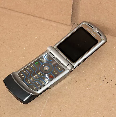 2006 Motorola Razr V3c Verizon Flip Phone Powers On Retro Iconic Cell Phone • $11.99