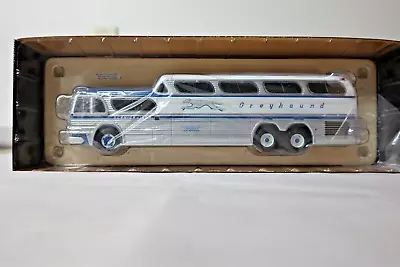 Corgi Us54405 Gm4501 Greyhound Scenicruiser Pittsburgh Dest 1:50 Scale N.i.b. • $67.95