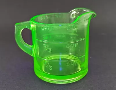 Vintage 1 Spout Uranium Vaseline Green Glass Measuring Cup - 1 Cup Capacity 8oz • $55