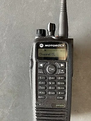 MOTOTRBO XPR6550 UHF 403-470MHz 4watts Digital Radio AAH55QDH9LA1AN • $225