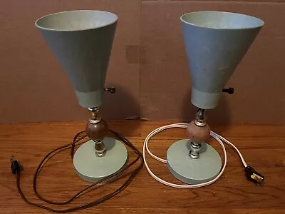 Pair Of 2 Vintage Green Fiberglass Bedroom Lamps Mid Century [Read Description!] • $80