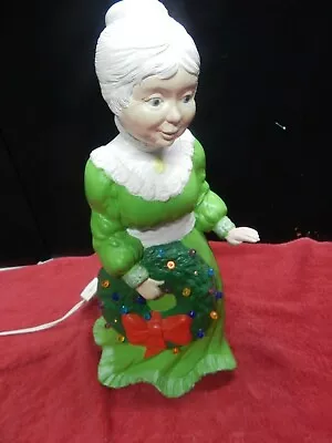 Mrs Claus Lamp GRANDMA Christmas Light Lamp Wreath VINTAGE 1989 Ceramic 15  • $59.99