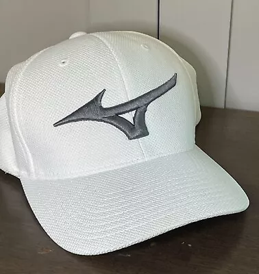 MIZUNO Fitted Stretch Hat OSFA White W/ Gray Logo Golf Hat Baseball Flexfit • $22