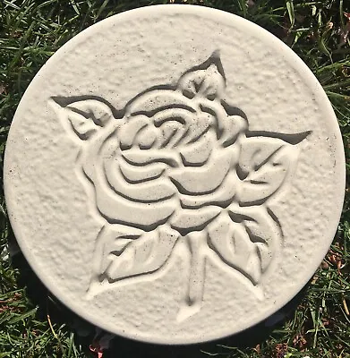 Rose Stepping Stones - Garden Path - Patio - Round Stepping Stones - White • £29.74