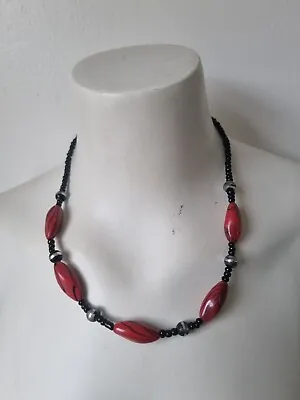£3 • Buy Beautiful Black & Red Beaded Necklace Costume Jewellery