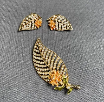 Vintage Signed BSK Brooch Clip On Earrings Set Gold Tone Leaf Faux Pearls • $16.99