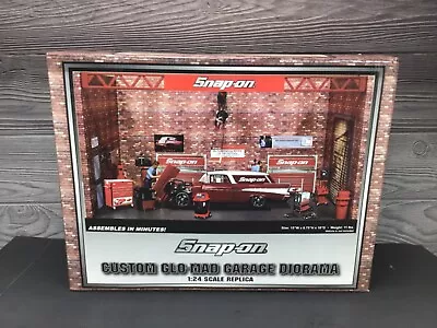 Snap-on Custom Glo-Mad Garage Diorama Replica 1:24 Crown Premiums HTF! • $185