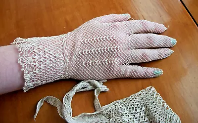 Antique Ladies Fragile Lace Gloves Ivory / Ecru Colored • $15