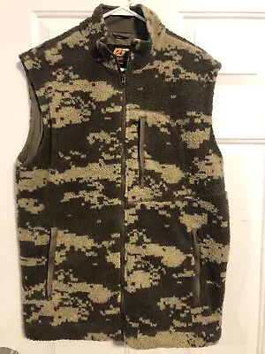 Camouflage Vest For Men/Sherpa Wool • $35