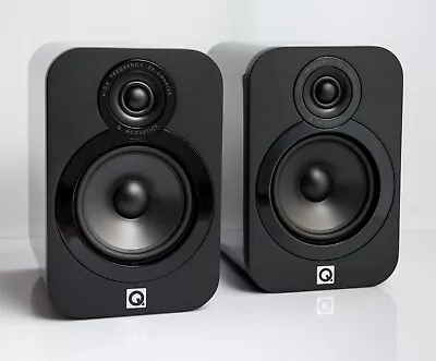 Q Acoustics 3020 Bookshelf Speaker In Black- Pristine • £100