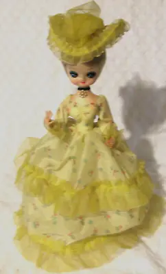 Vintage Big Eyes Bradley Doll Victorian Style Yellow Floral Ruffle Dress Korea • $15