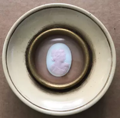 Vintage LADY CAMEO Framed Under Glass Round Picture Frame Pink White #2 • $19.99