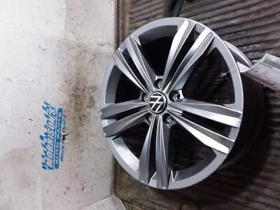 JETTA     2022 Wheel 1731364 • $221.32