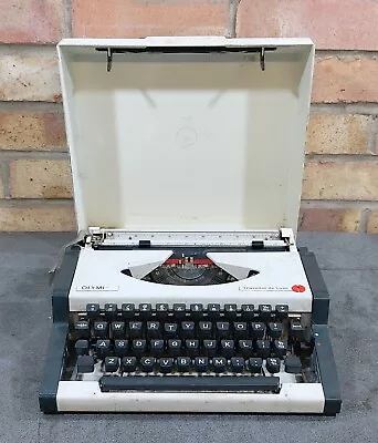 Olympia Traveller De Luxe S Typewriter Compact Writing Equipment W/ Case • £25