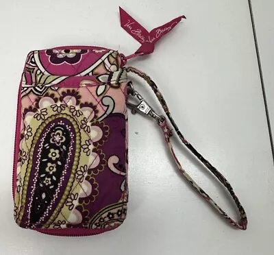 Vera Bradley Retired Pattern Very Berry Paisley All In One Wristlet • $14.99